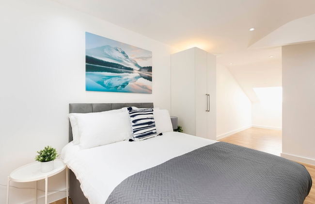 Skyvillion - Huge 4bed Apartment Wbalcony - Parking - Photo 13