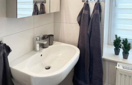 Magic Forest Design Apartment, 65 Zoll TV, Waschtrockner, beste Lage, am Markt - Foto 24