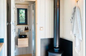 Boutique Cornish Shepherd's Hut with Hot Tub - Foto 9