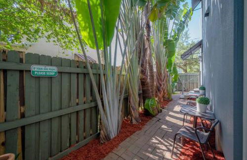 Ultimate Man Cave Garage studio minutes to Whatever YOU do - Foto 27