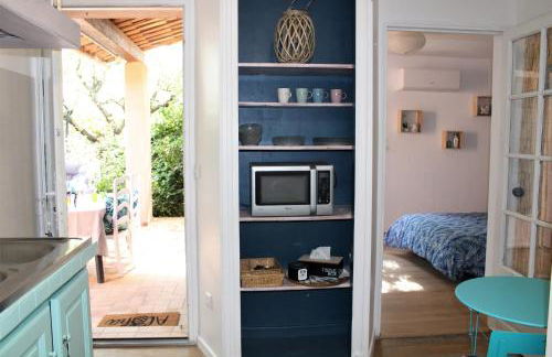 Calme et Intimité proche Avignon Piscine options au choix privée ou partagée de juin à octobre - Foto 3