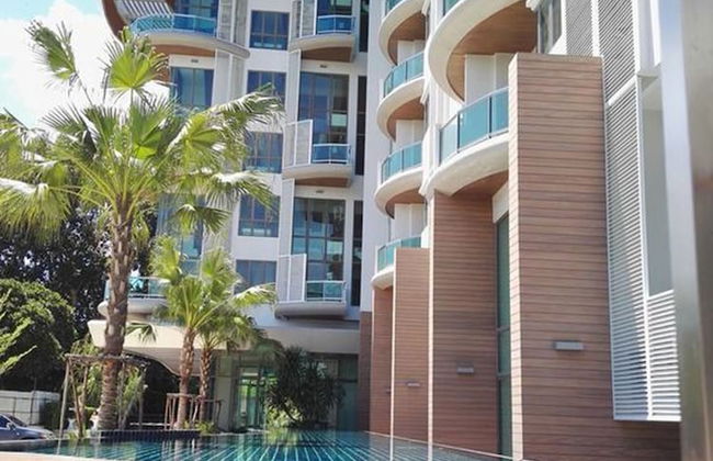 Sonrisa Sriracha - Photo 77