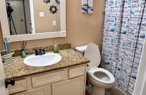 Katy Hideaway - Charming 3 BDR - Foto 33