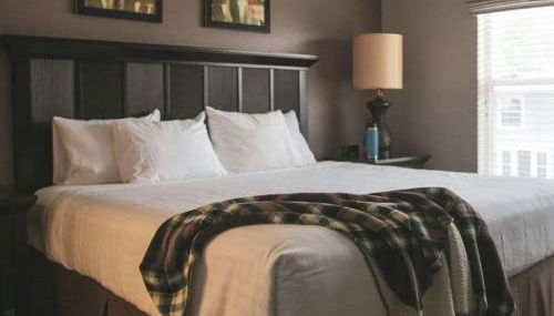 Enjoy mini golf, arcade games, and pools with Family in 2BD Orlando condo - Foto 4