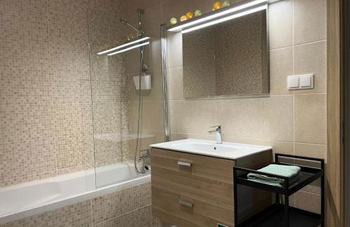 McRamé Design Apt Sea View, Beachfront, Swimming Pool, 2BDR, 2BAR, 6 pax, Praia da Rocha - Foto 10