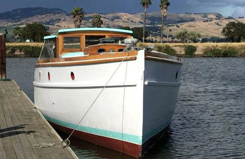 Fabulous Yacht Rental for a Unique Glamping Getaway in Bay Area, California - Foto 2