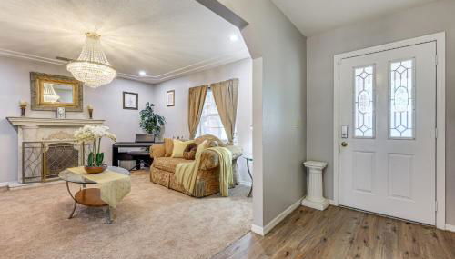 BBQ Ready Hawthorne Home with Screened-In Patio - Photo 4