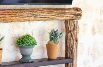 Saridakis Villa, Multi-Generational Escape & Pool, By ThinkVilla - Foto 9