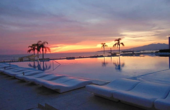 Aria Ocean Beachfront Condos - Foto 16