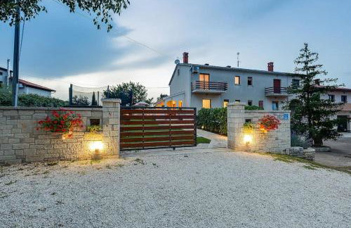 Kuća za odmor s bazenom Emma - Foto 36