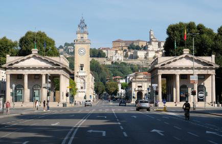 NXT STATION DELUXE APARTMENT - Photo 2