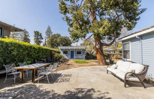 Quaint and Charming 4BR Tranquil Palo Alto Retreat - Photo 4