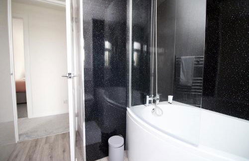 Family Home in the Charming Coastal Town of Barry - Foto 25