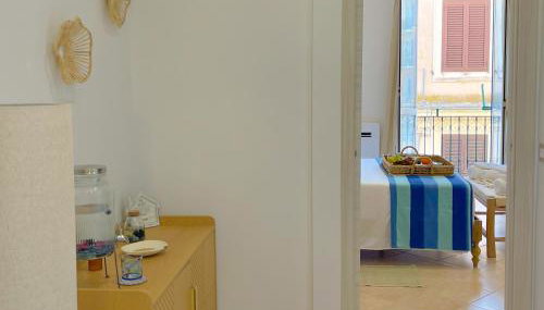 LIGEA APARTMENT - Bright Mediterranean Home with Bali-Inspired Touches - Central Anzio near Sea, Train and Bus Station - Foto 3