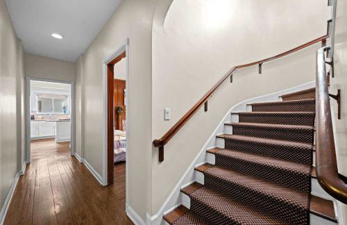 Spacious 5BR LA Villa with Pool Spa & Game Room - Foto 32