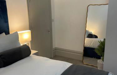 The Lux Ville, Stunning 6 Bedroom Home in London - Foto 24