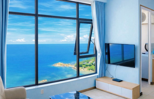 HQH Sea View Apartment - Photo 14
