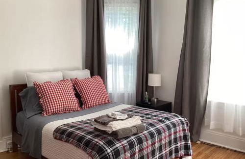 Boston Studio Apartment with Parking, next to Train or Buses, good Neighborhood - Foto 7