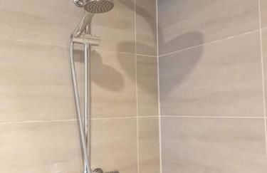 The Bothy near Tenby, Big Projector Screen, Four-poster bed, on-site HOT TUB access via Spa Pack - Photo 28