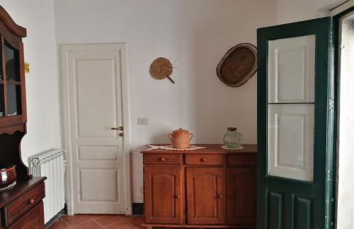 Typical house in a Sicilian village - Photo 6