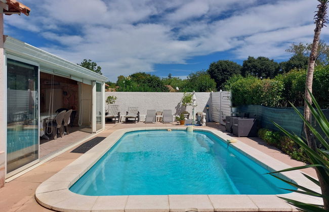 3 bedroom House in Solliès-Pont with private pool and garden - Photo 32