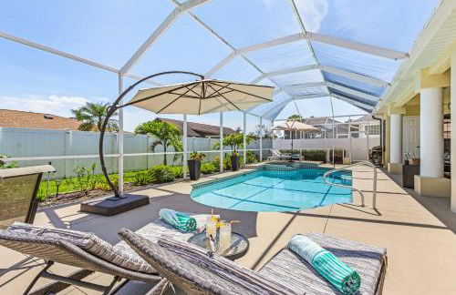 Villa-Haze, lots of privacy, solar & electric heated pool and SPA - Photo 8