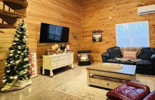 Serenity Escape Treehouse on 14 acres near Little River Canyon - Foto 57