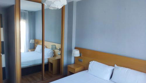 Apartamento luminoso cerca de Plenilunio y aeropuerto con garaje, piscina y vigilancia 24h - Photo 2