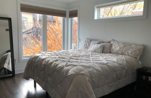 Upscale 3BR I Walk Score 99 I Metro I Free Parking - Foto 1