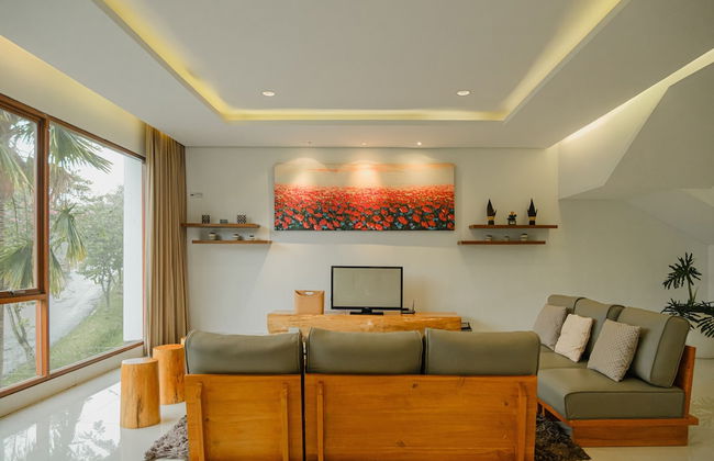 Ohara City View 5BR Villa Heated Pool and Billiard - Photo 13