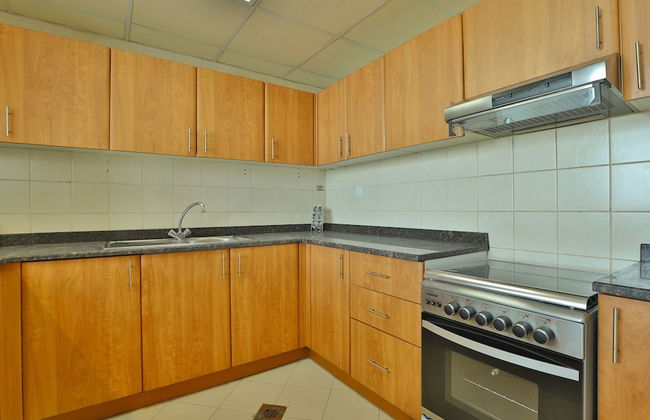 OYO Home 263 1BHK Hub canal 1 - Foto 13