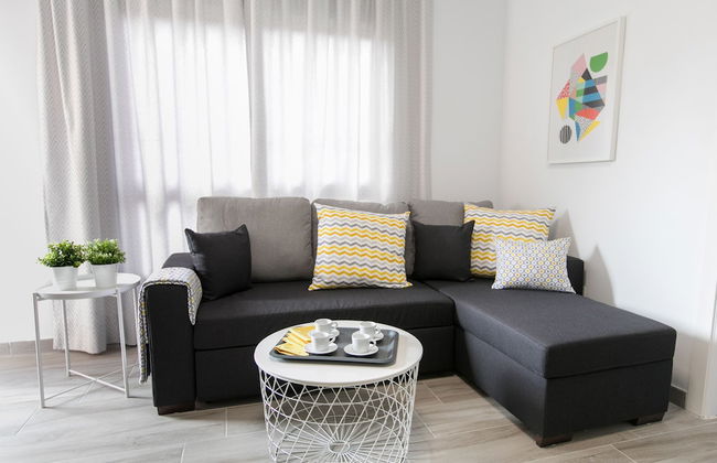 Santa Cruz Downtown Apartment, Luminosidad, Confort y Estilo - Foto 15