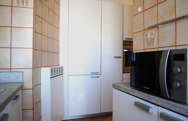 Bnbook - Sesto Calende Train Station - Foto 20