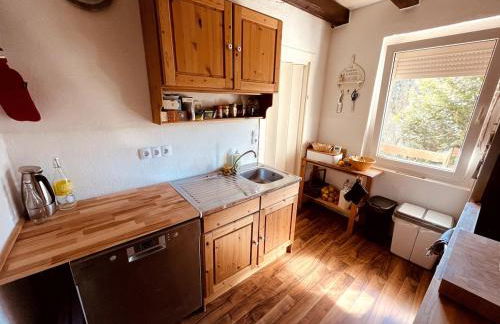 Ruhiges Häuschen am Wald mit Kamin, Terrasse - Foto 12