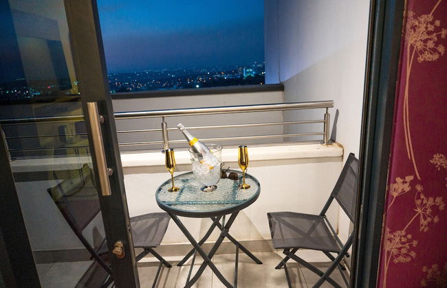 Illovo Central Apartments - Photo 45