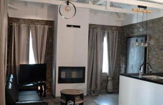 Triantos Guesthome Suite - Photo 20