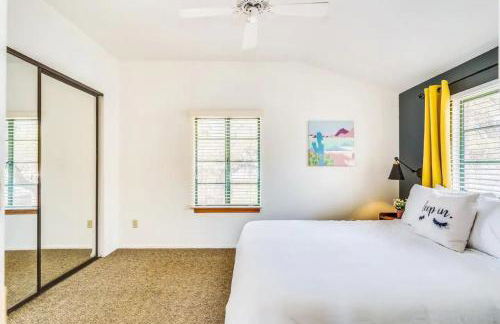 2BR Hideaway with Patio Springtime in Downtown - Foto 11