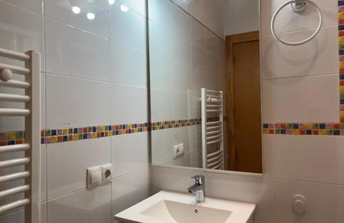 Bonito y muy fresco apartamento con patio privado - Foto 3