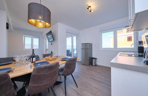 Queen's Lodge Mastrinka by Litto - Photo 36