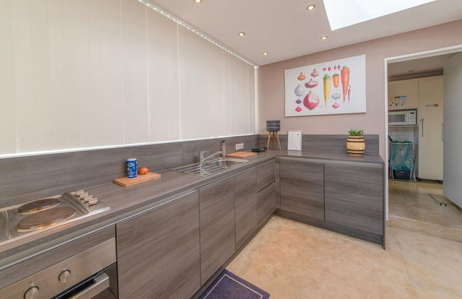 Stylish Stay Near Forest - Foto 9