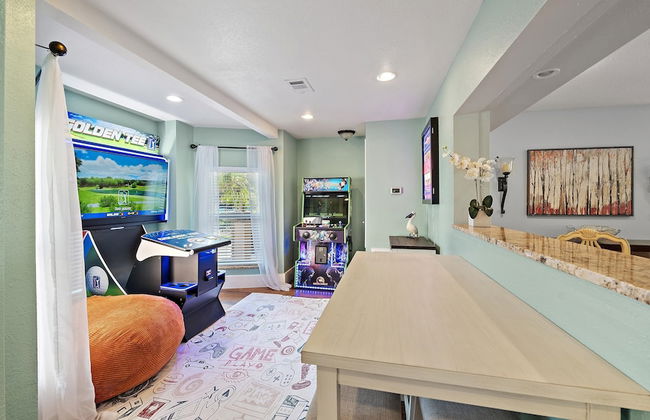 Decked Out On Marbury 4 Bedroom Home by RedAwning - Photo 40