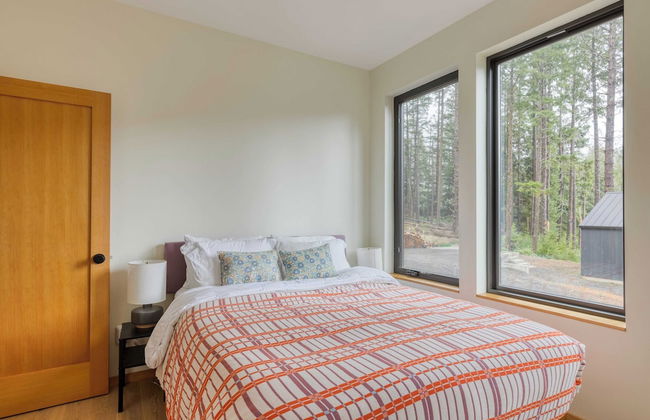 Rustic Arch Cape Getaway w/ Vibrant Interior Walk to the Beach Cape Wonder - Foto 24