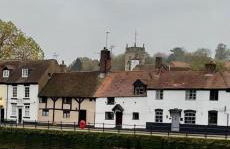 Bewdley River Cottage - Free private gated parking for 2 cars - River front location - Foto 9
