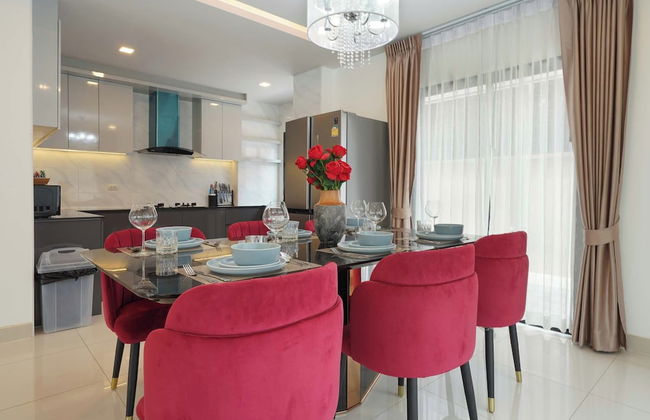 Southern Peak Pool Villa HuayYai Pattaya - Photo 64