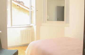 Villaret - Très spacieux en Coeur de Ville - 2ème étage - Photo 11