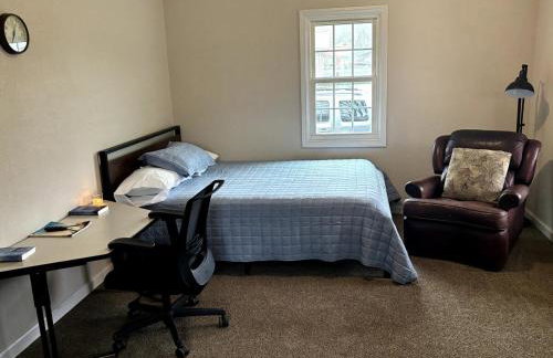 Quaint cottage near Local and State Parks and Minutes from Laurel Cove and Bell Theatre - Foto 9