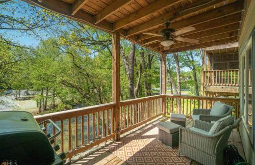 Riverfront home within walking distance of Helen - Foto 26