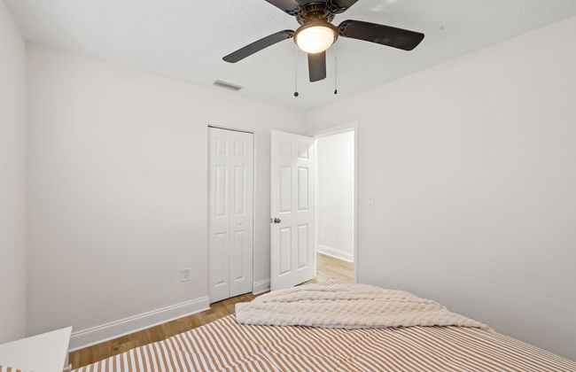 Sunny Palmetto Oasis: 4br Home With Private Pool 4 Bedroom Home by RedAwning - Foto 48