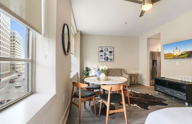 Modern Condos in California Building by Hosteeva - Foto 73