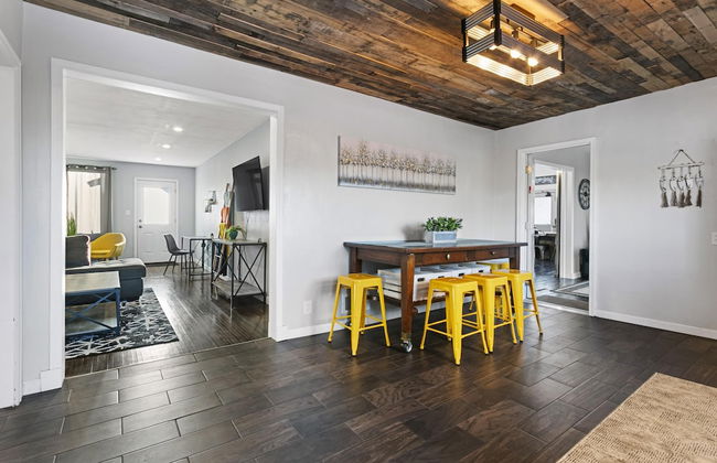 The Waterfront - Waterslide Game Room Sleeps 26 - Foto 41